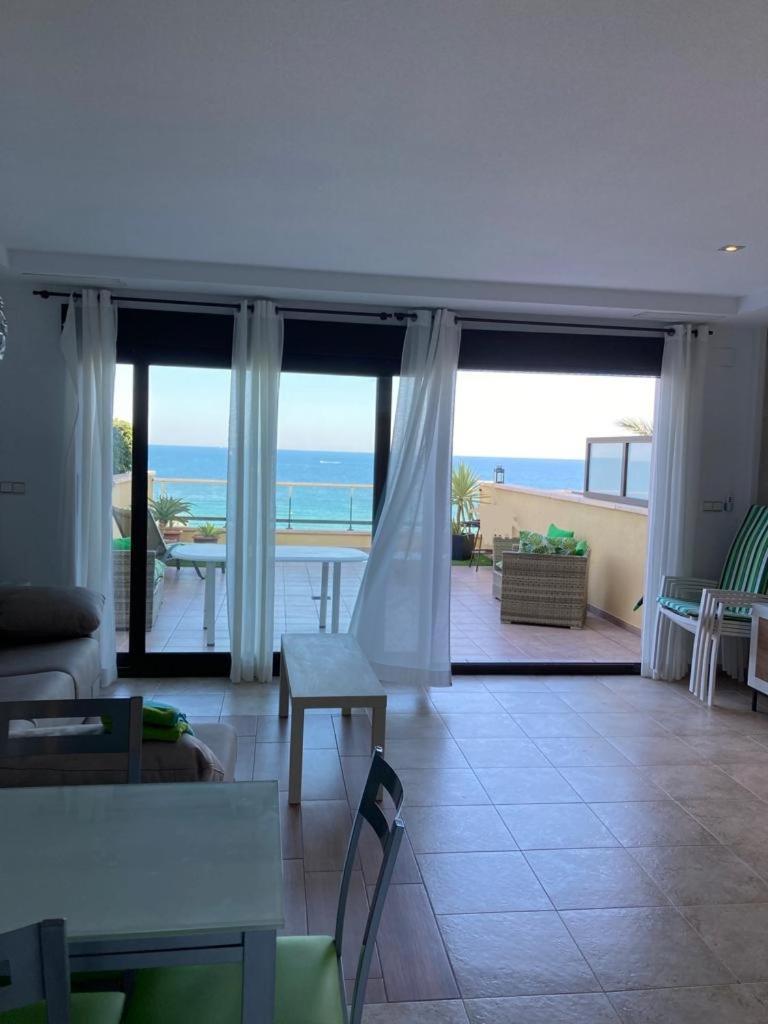 ארנאלס דל סול Bungalow En Primera Linea Del Mar מראה חיצוני תמונה